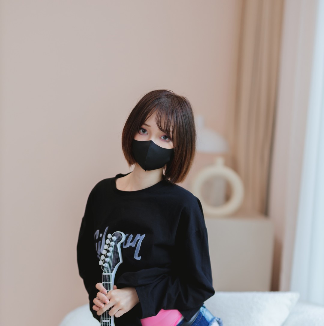 洛桑 w 伊梓 Cosplay 美女写真典藏合集 全套无水印 + 随包视频 持续更新